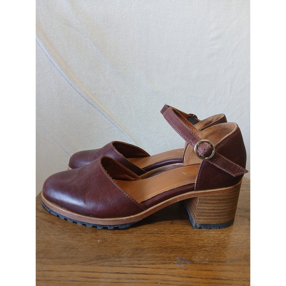 Patina Shoes - Patina Mary jane block heel size 9.5 red leather